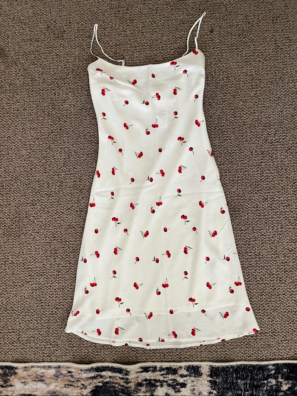 NWT Abercrombie cherry print dress - Picture 3 of 7